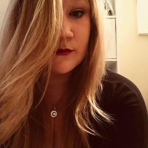 Meet your Posher, Corrie